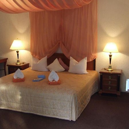 Hotel-Restaurant Orsoyer Hof Rheinberg Esterno foto