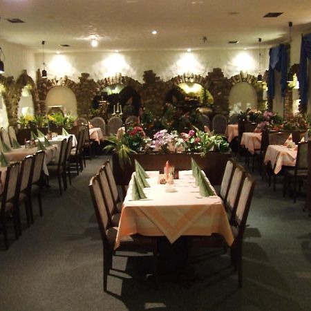 Hotel-Restaurant Orsoyer Hof Rheinberg Esterno foto